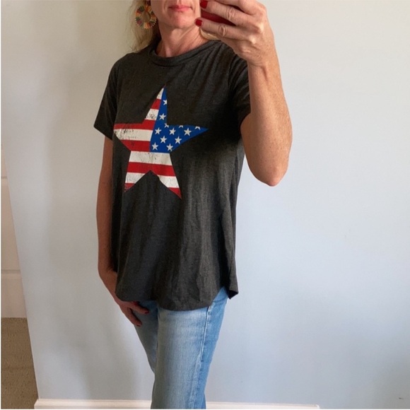 Star Design USA Flag Short Sleeve Tee - Picture 5 of 7